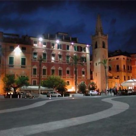 Affittacamere "In Piazzetta Da Vasco" Lerici Eksteriør bilde
