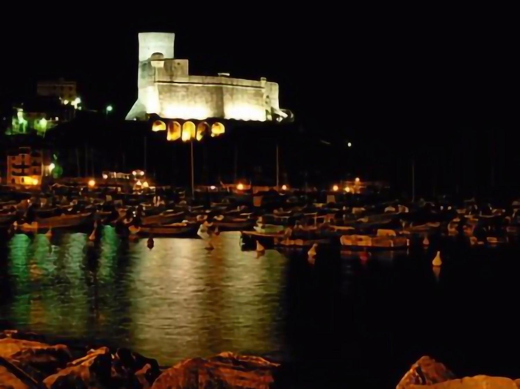 Affittacamere "In Piazzetta Da Vasco" Lerici Eksteriør bilde