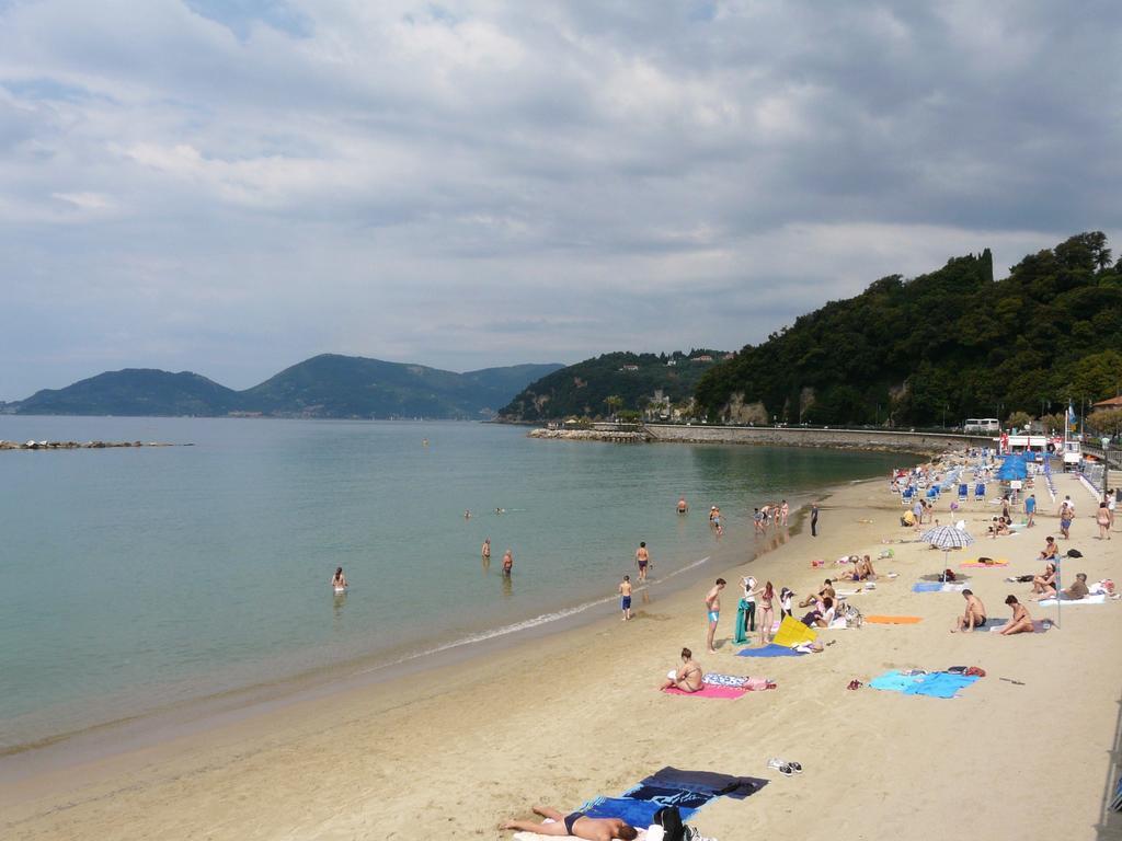 Affittacamere "In Piazzetta Da Vasco" Lerici Eksteriør bilde
