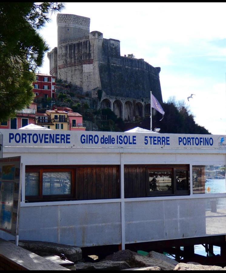Affittacamere "In Piazzetta Da Vasco" Lerici Eksteriør bilde